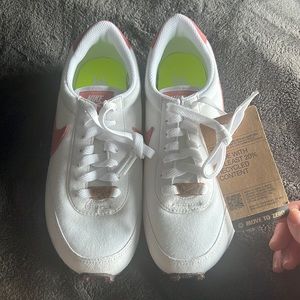 Nike Daybreak Sneakers